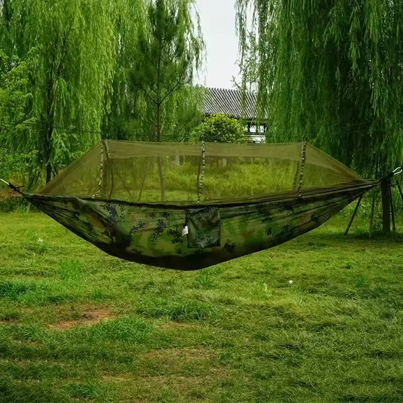 Hamac balançoire portable pour rando et camping en forêt avec fixation rapide