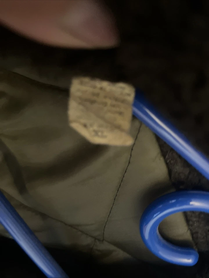 SEARS / WORK LEISURE - Faux Fur Collar Lined Bomber XL Jacket - Image 4 of 4