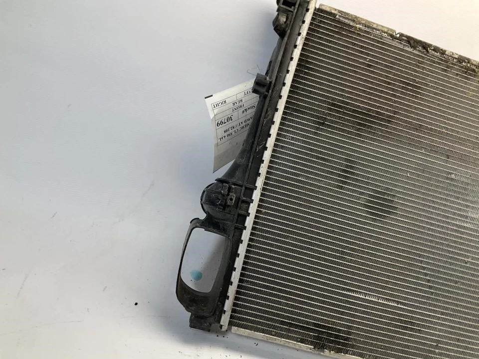 11-14 Mercedes-Benz CL550 Engine Cooling Radiator OEM B - Image 4 of 4