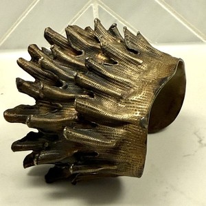 Gogo Ferguson Jewelry SPINY MUREX CONCH CUFF Alpaca - 6.75”
