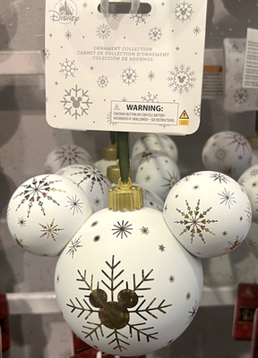 Disney Parks 2025 Mickey Snowflake White Light up Christmas