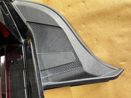 Luz trasera izquierda LED lado del conductor Ford Mustang GT 2024 EcoBoost - OEM - Imagen 2 de 12
