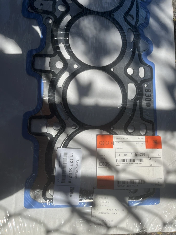 Junta de culata de motor BMW 11127553210 genuina nueva para 325i 328i Foto 2 de 3