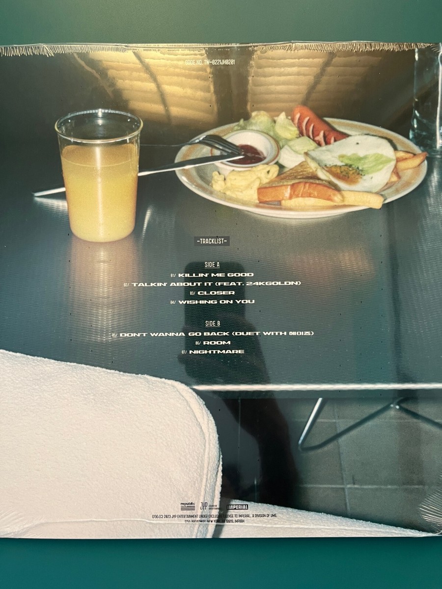 ZONE: 1st Mini Album＜限定盤/Melon Vinyl＞ ZONE: 1st Mini Album＜限定盤/Melon Vinyl＞ ZONE: 1st Mini Album