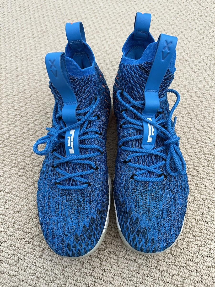 Basketball Shoe Nike Lebron 15 Hardwood Nike LeBron 15 Hardwood - Main Image