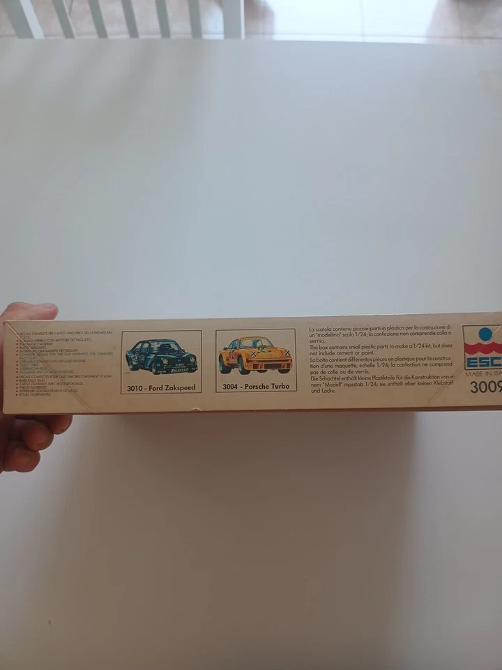 Modellino 3009 in plastica Ford Escort rs 1800 Esci vintage - Immagine 2 di 4