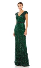 Mac Duggal Bottleneck Green Embellished V Neck Embellished Gown Size 14 $698