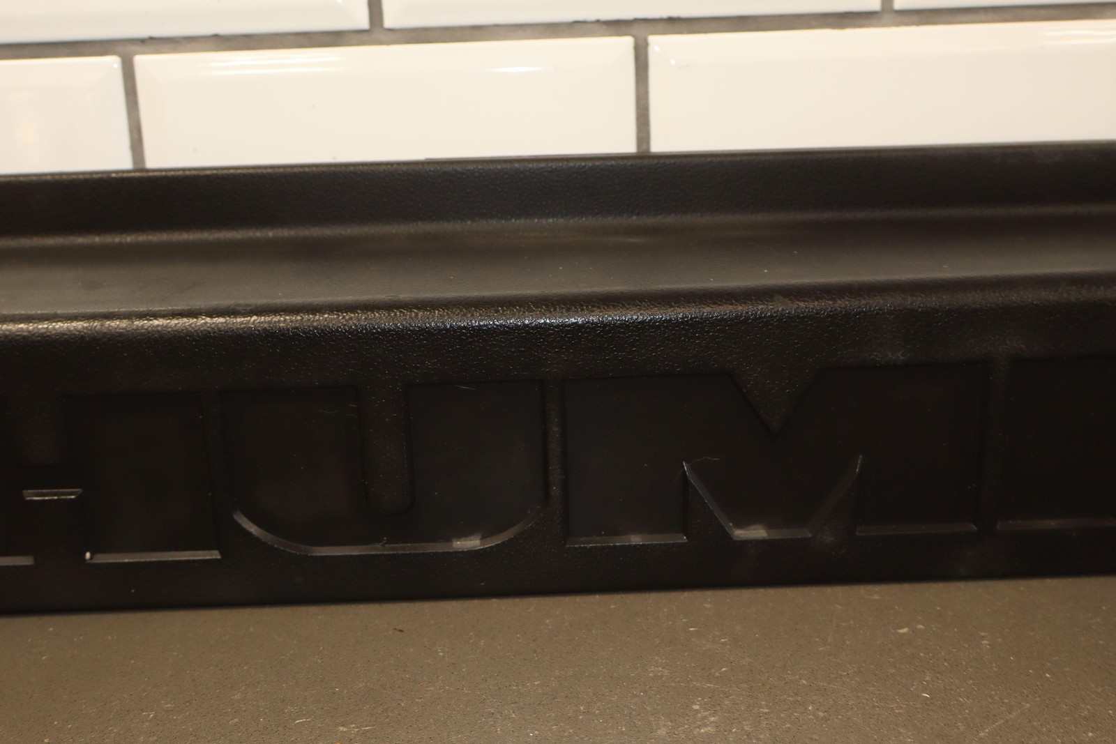 06-09 Hummer H2 SUV Rear Center Bumper Cover Section *Missing Tabs*