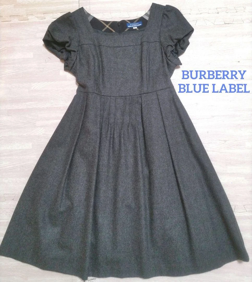 Abito Burberry linea A donna moda dal Giappone