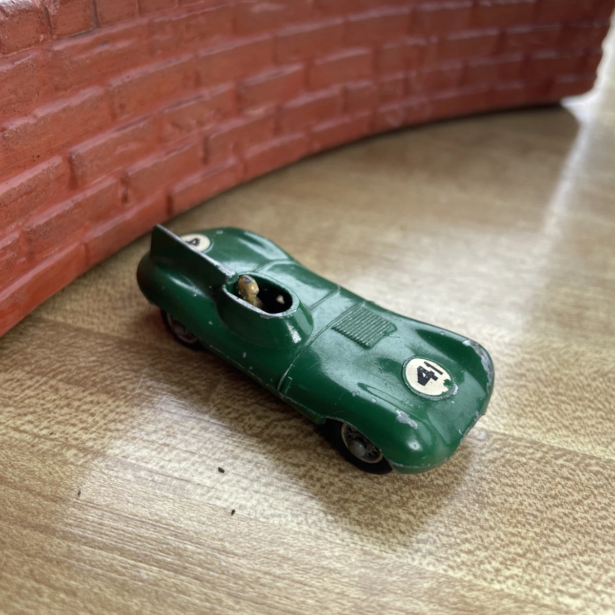 Matchbox Lesney 65 Jaguar 3.8 Sedan, Série Superfast, Miniature Voiture De Collection En Boîte D'origine (MIB)
