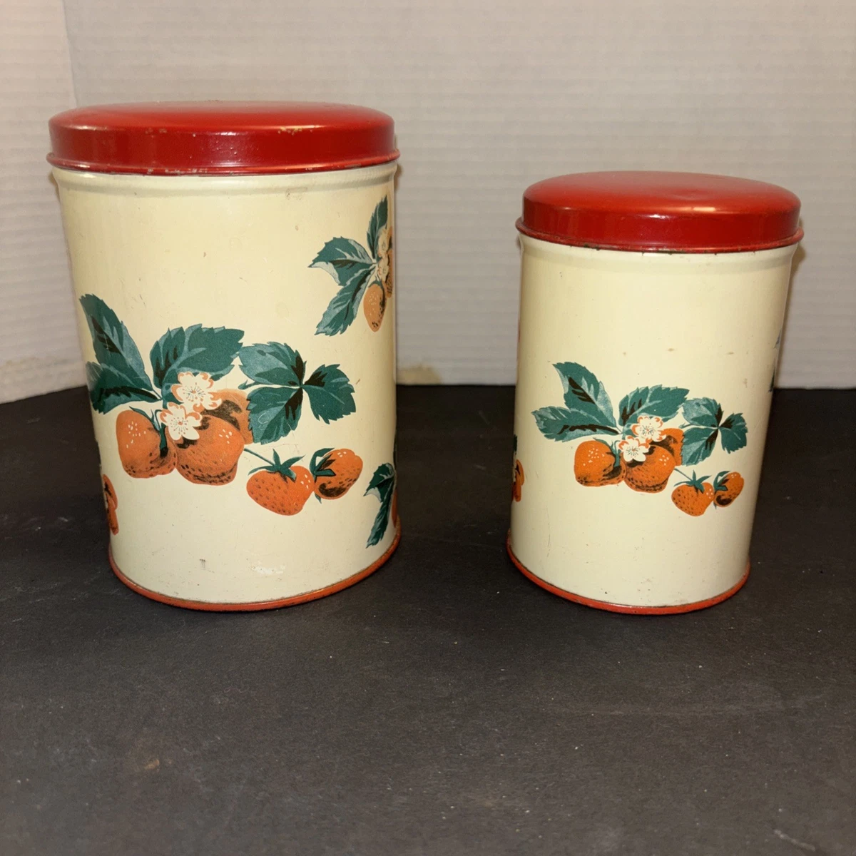 25+ Vintage Tin Canister Set In Collectible Metal Kitchen