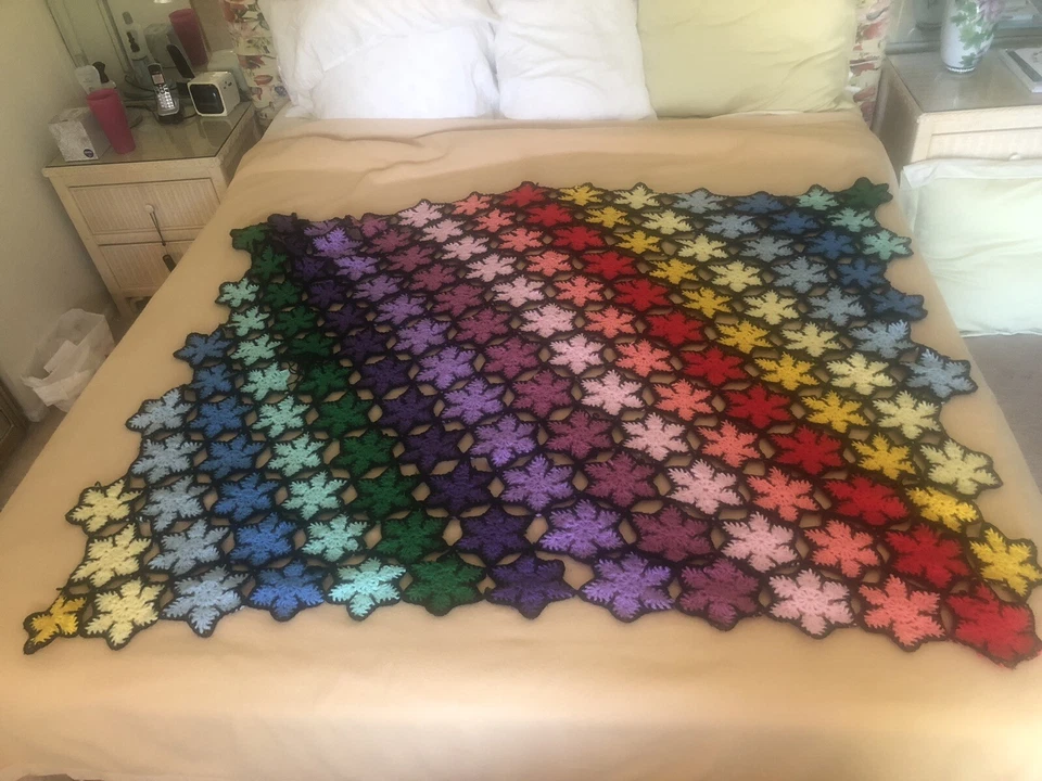 Afgano vintage hecho a mano con intrincado diseño de copo de nieve: DEBE VER FOTOS Y LEER DESCRIPCIÓN Foto 2 de 4