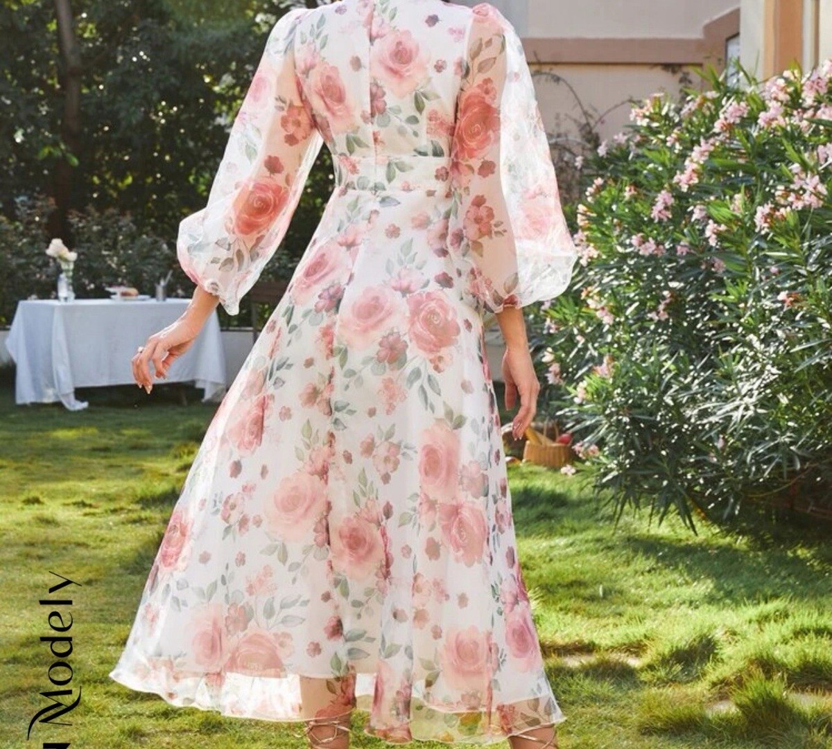 SHEIN Modely Allover Floral Print Lantern Sleeve Organza