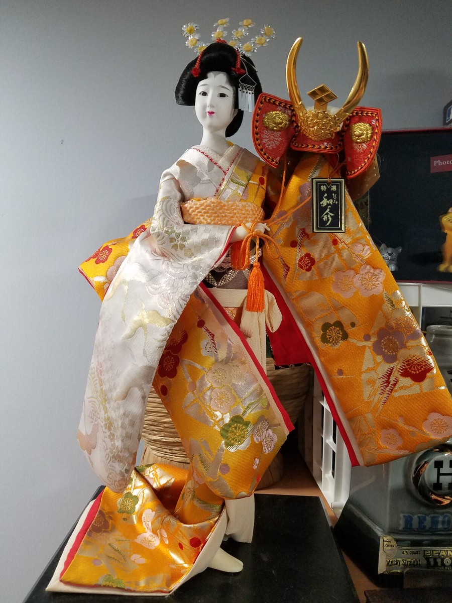 Old Vintage Japanese Beautiful Geisha Doll 18