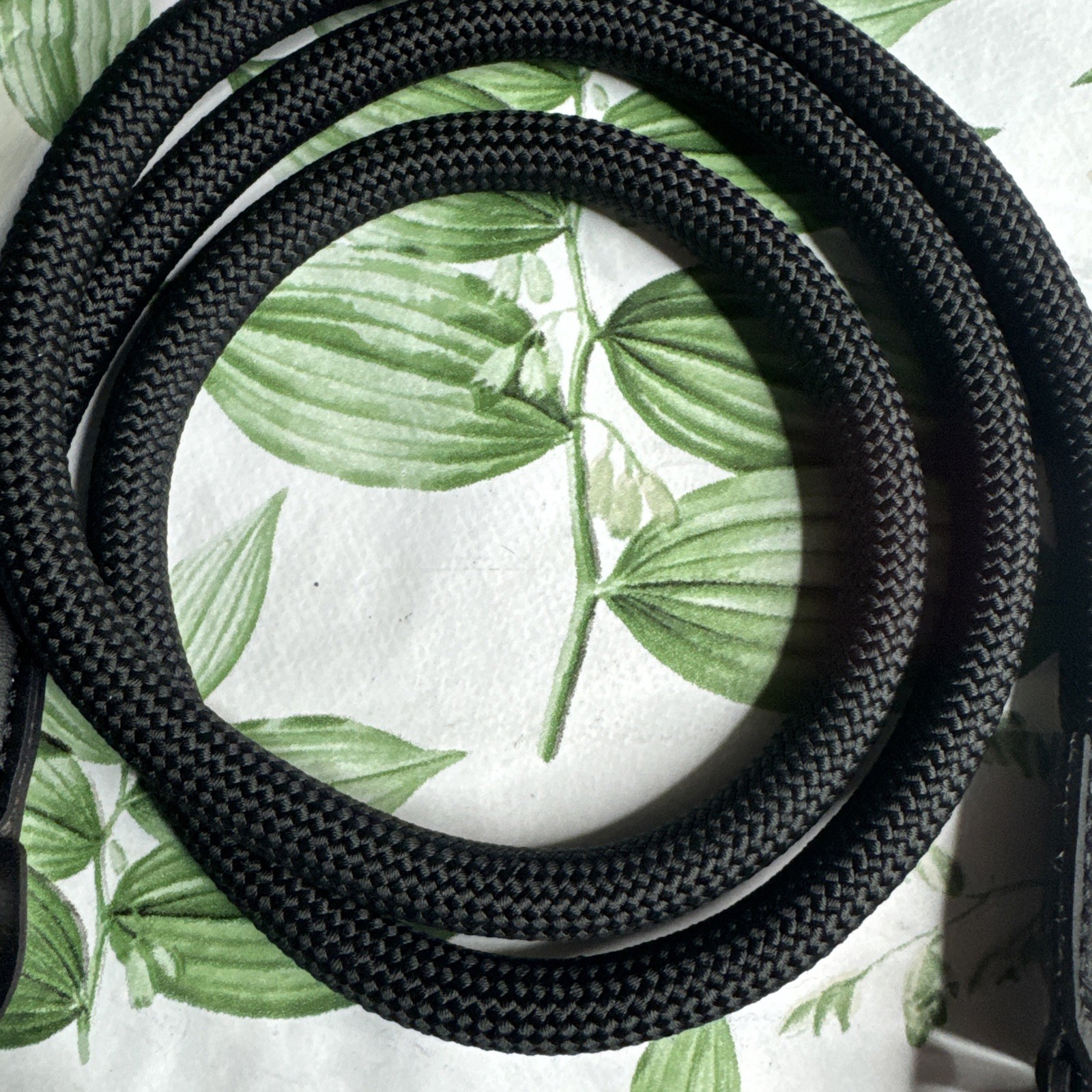 Beautiful Climbing Rope Camera Neck Shoulder Strap in Black Colour**Mint** image 6