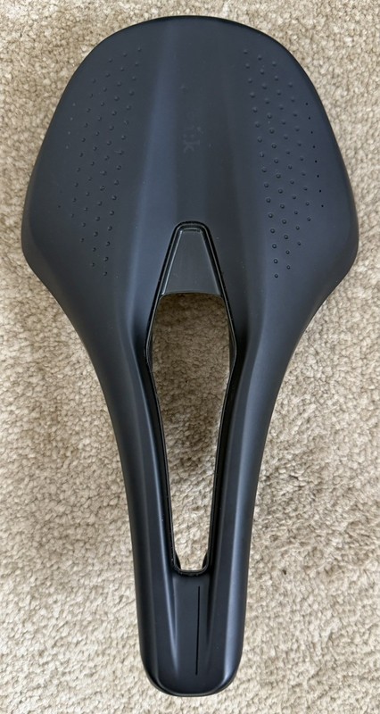 Fizik Tempo Argo R1 Saddle Black 150mm Carbon Rails - Nearly New
