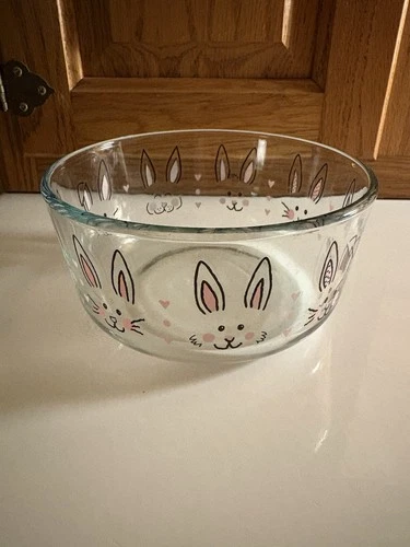 Pyrex Limited Edition 4 Cup Pink & White Easter Bunny Storage Bowl - No Lid