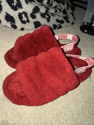 UGG Women s Slippers 7