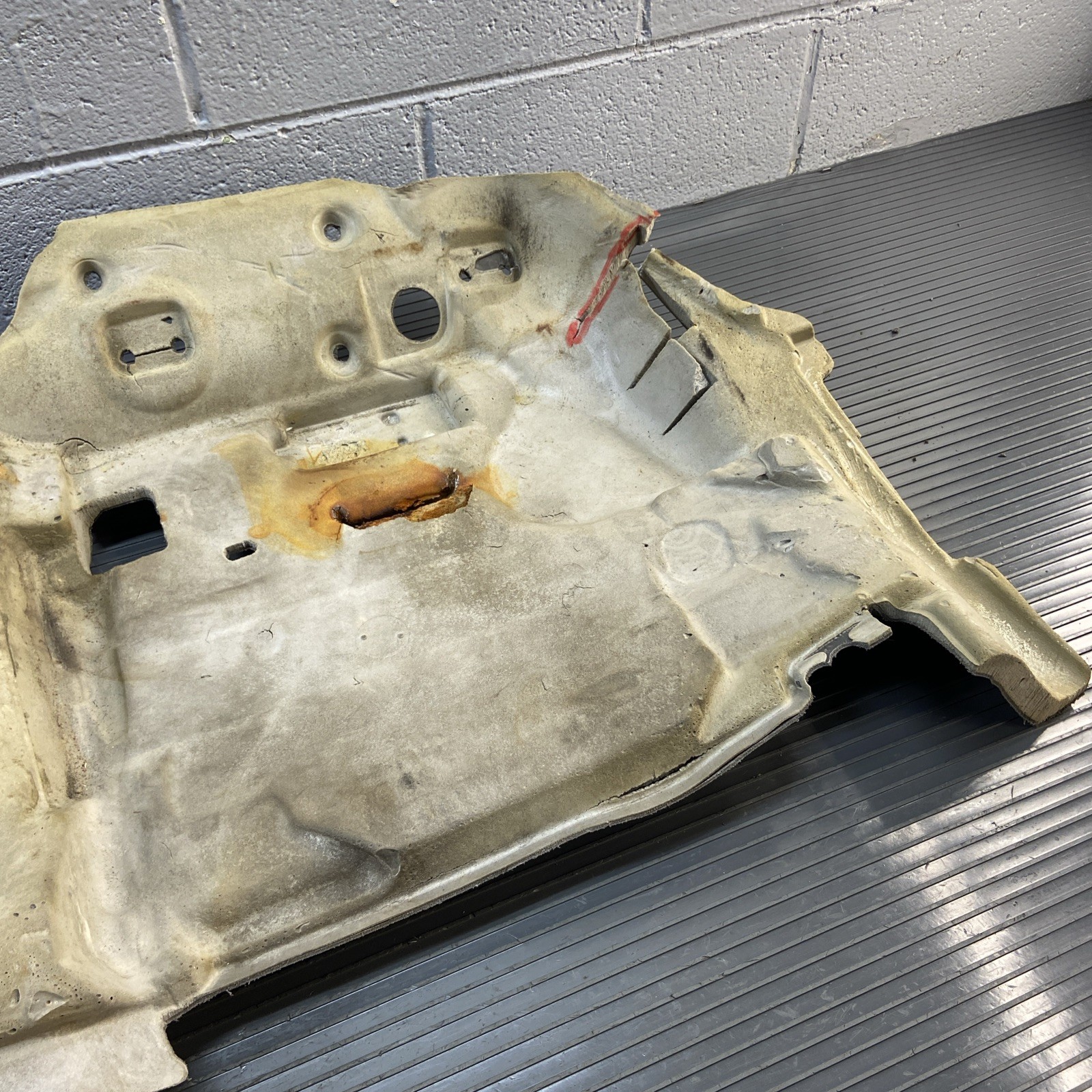 2017-2023 Rolls Royce Dawn RR6 Rear Floor Sound Insulation Cover OEM *NOTE