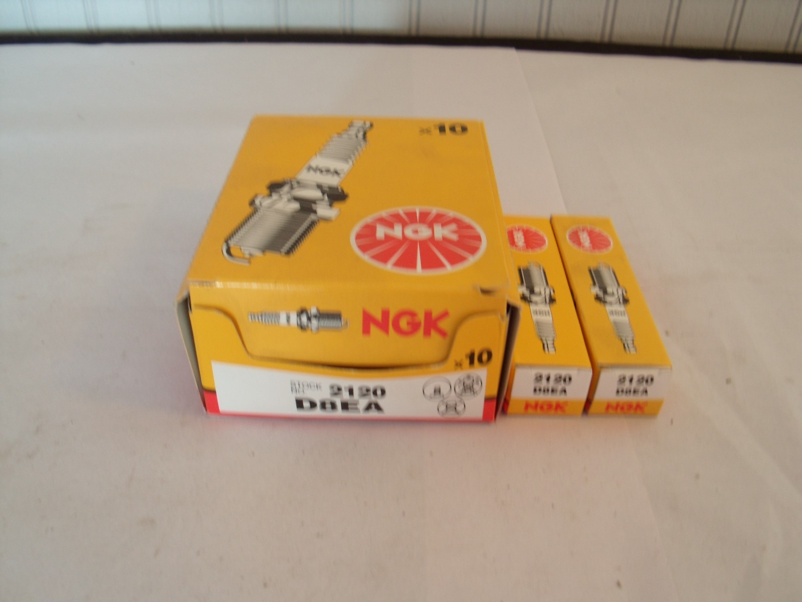 Pack of 12 NGK 2120 Standard Spark Plugs D8EA