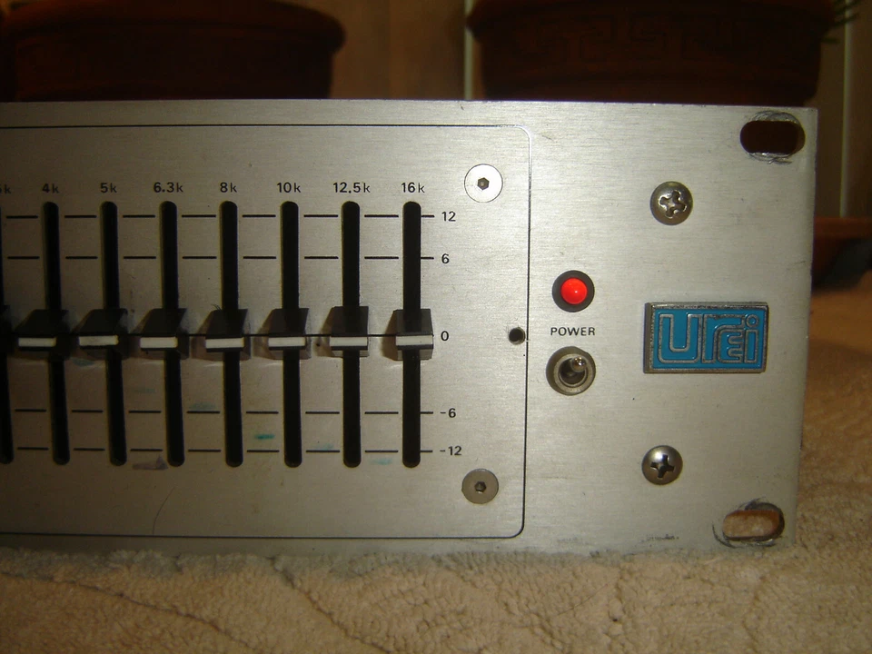 Urei 537, 27 Band Graphic Equalizer, Eq, Vintage Rack, As Is - Image 2 of 4