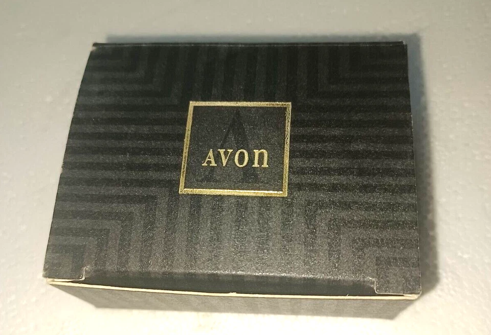 Avon Elegant Sparkle Earrings with surgical steel posts Purple crystal - Image 3 of 4