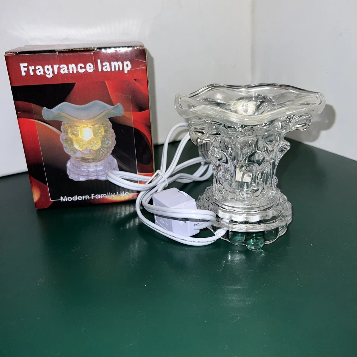 Modern family outlet life lamp