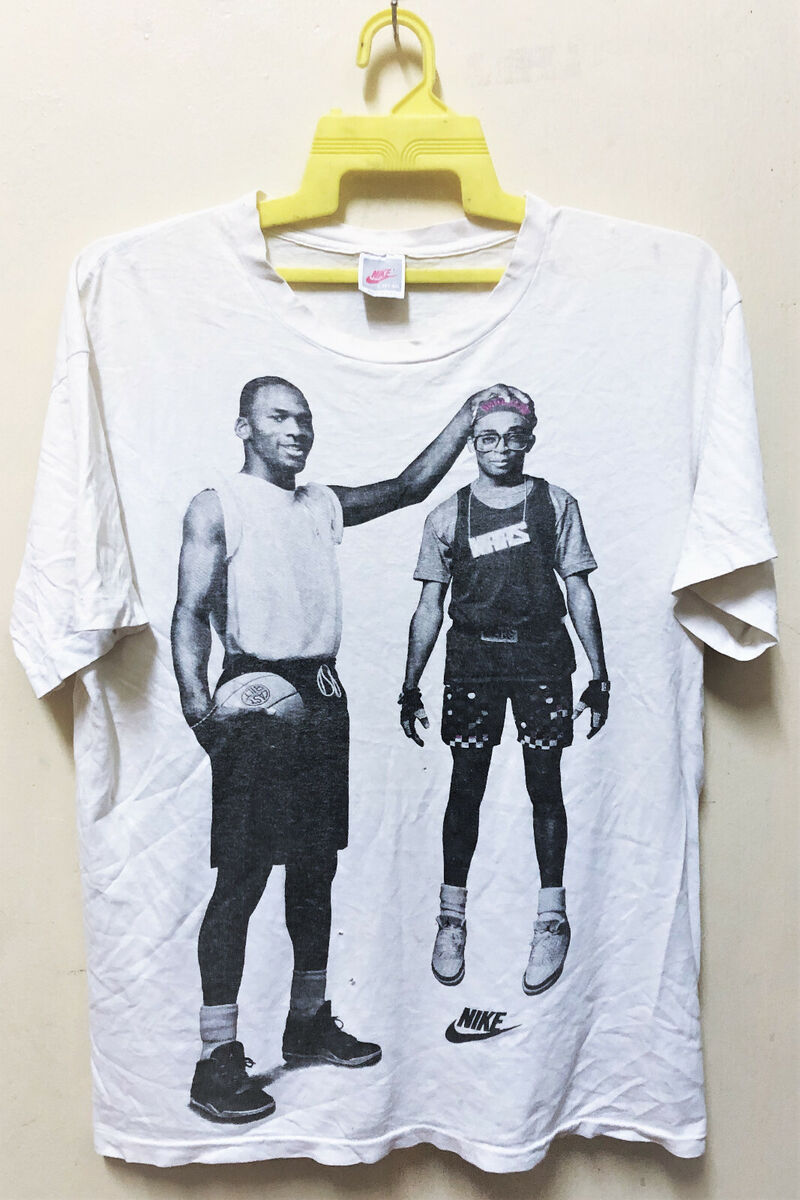 VINTAGE 90s NIKE SPIKE LEE MICHAEL JORDAN SPACE JAM T-SHIRT VINTAGE 90s NIKE SPIKE LEE MICHAEL JORDAN SPACE JAM T-SHIRT