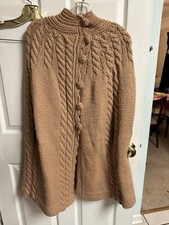 VNT Knit Poncho Shawl Sweater Buttons Hand Slits Granny Cape Boho Hippie Wool