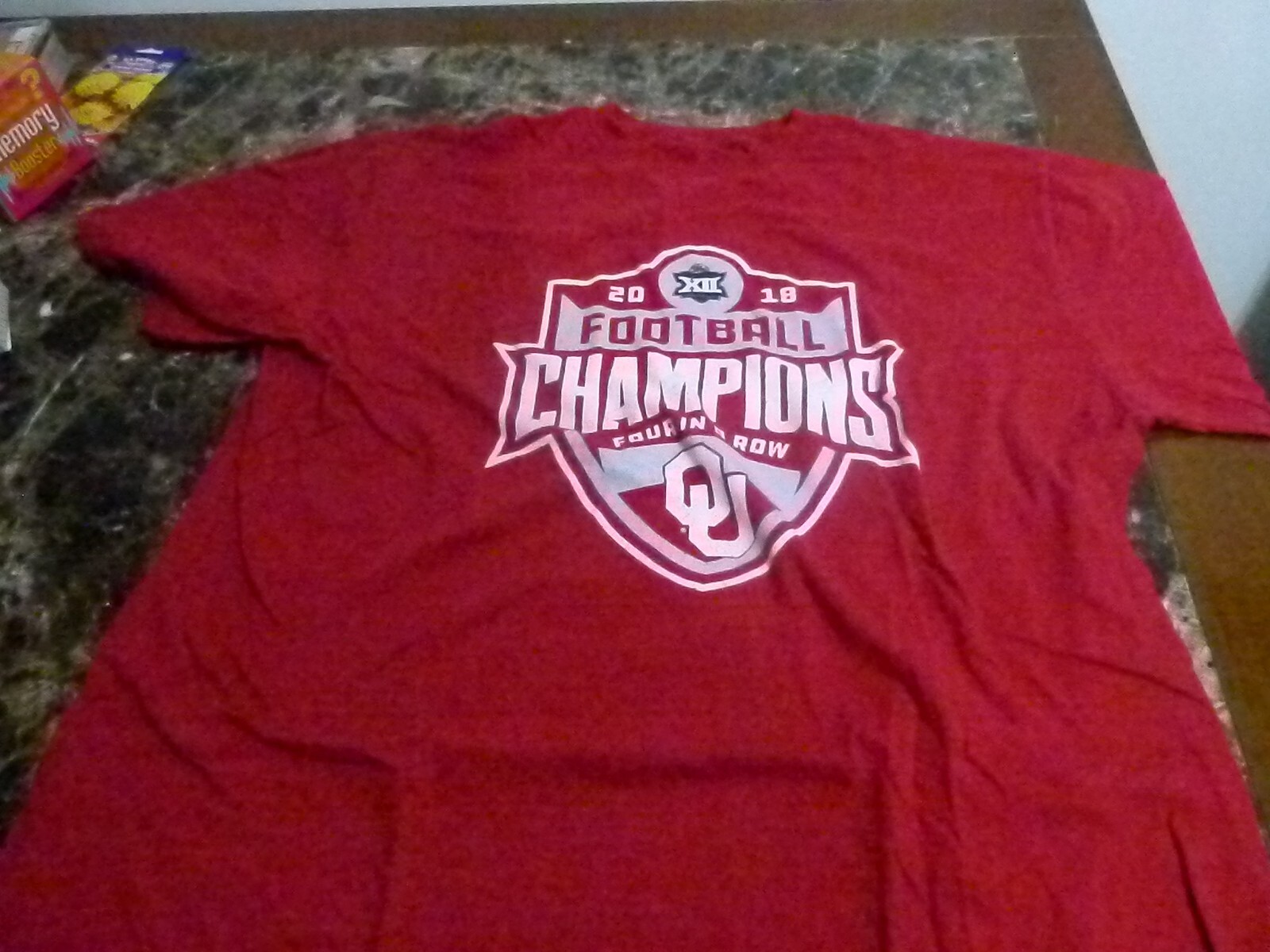 XLT T shirt Rossa Campioni di calcio OU 2018 "quattro di fila" usata