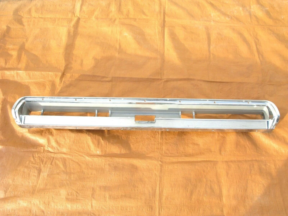 Panel cromado del tablero de instrumentos Pontiac Catalina 1962 541061 Foto 3 de 4