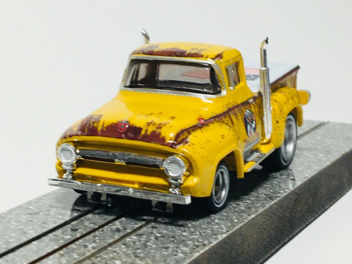 AUTO WORLD 4Gear☆56 Ford Pickup HOスロットカー Auto World 4Gear 1956 Ford F100 Pickup (Rusted) HO Scale