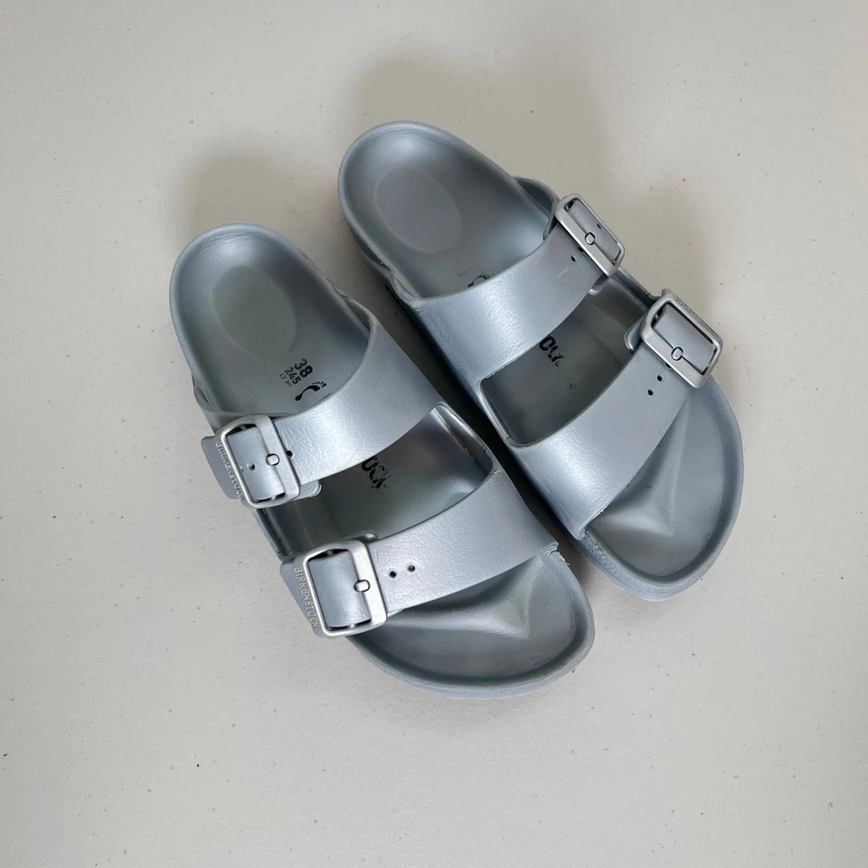 Sandálias femininas Birkenstock Arizona prata EVA 38 UE 7 EUA - Imagem 2 de 4