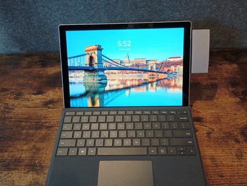 Microsoft Surface Pro 6 1796 12.3" Tablet Core i5-8350U 1.70GHz 8GB 256GB
