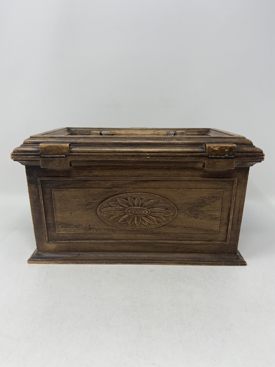 Lerner Melville New York Vintage Sewing Box Hard Plastic 10” X 6