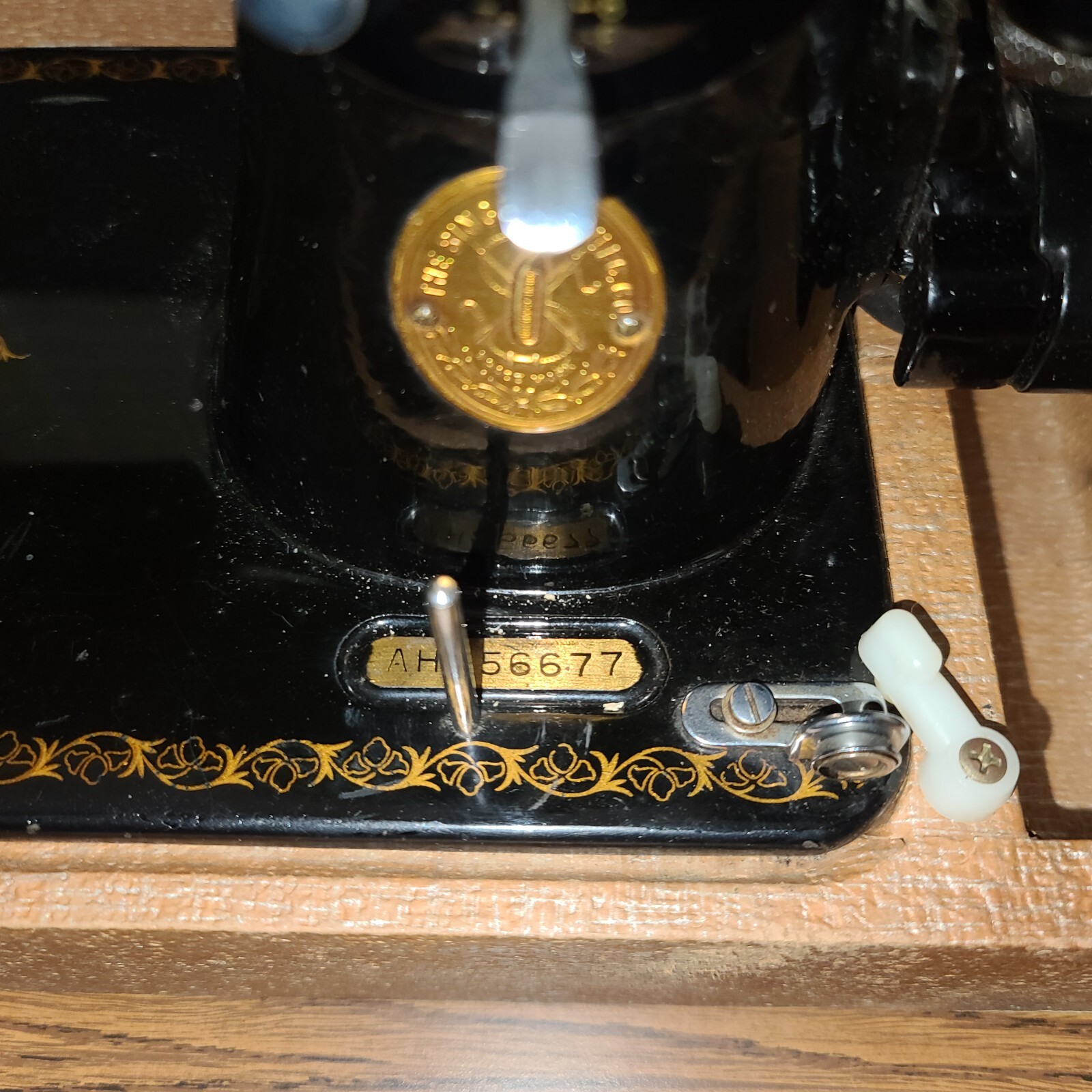 Singer 1591 sewing machine beautiful w/ case eBay