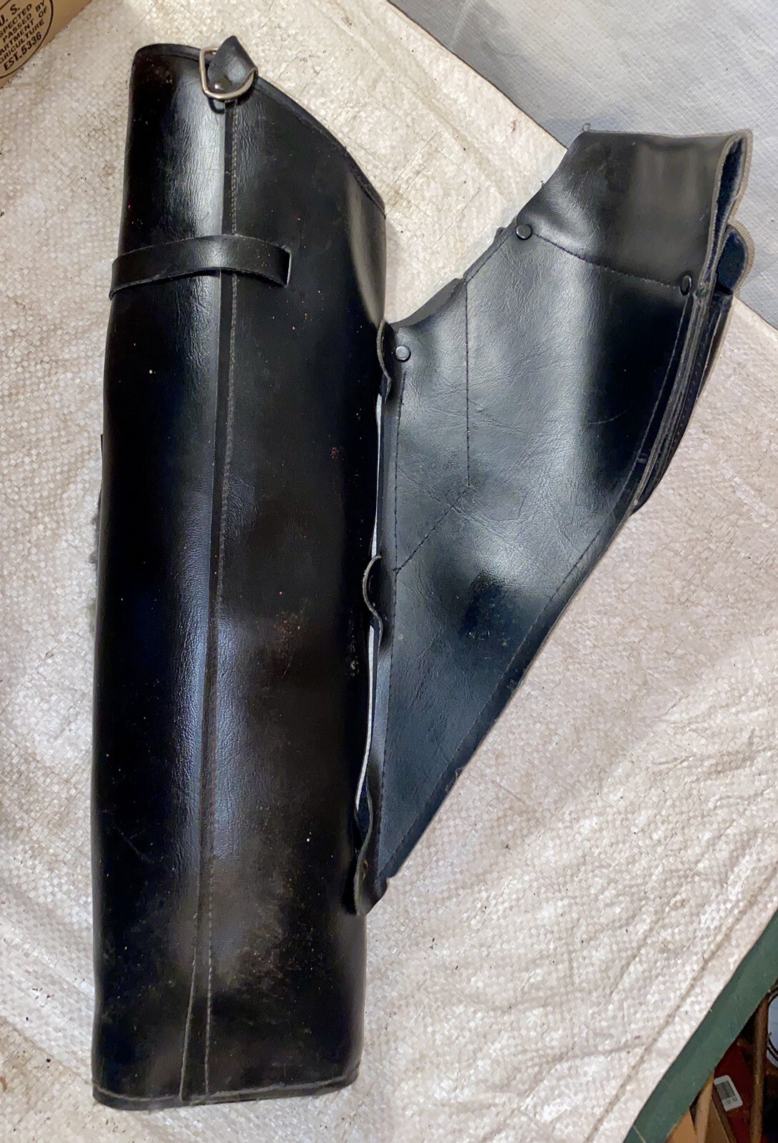 ALLEN BLACK ARCHERY HIP QUIVER - 3 TUBES - 2 POCKETS