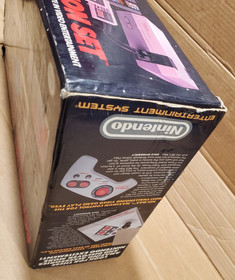 Juego de acci&oacute;n consola Nintendo NES vintage completo en caja (CIB)