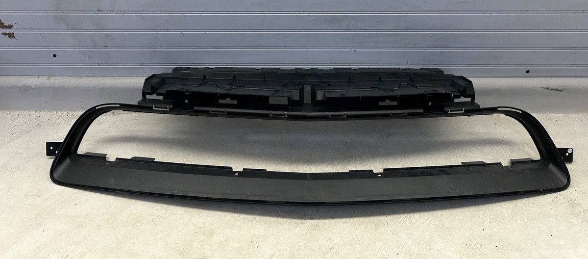 2015 2016 2017-2021 DODGE CHALLENGER BUMPER LOWER GRILL BEZEL TRIM