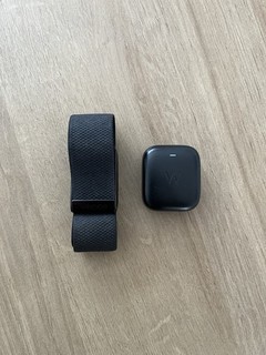 Whoop 4.0 Fitness Activity Tracker Black And Battery Charger And Band
