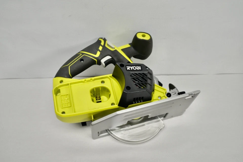 Ryobi ONE+ 18V Cordless Combo Set 5 Piece Tool Set Drill Circ. Saw Multi Light - Image 4 of 4