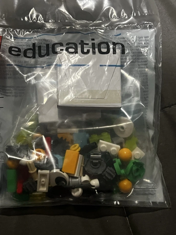 LEGO - Education - Rare # 2000715 New & Sealed 109 Pieces Building 8+ - Image 3 of 4
