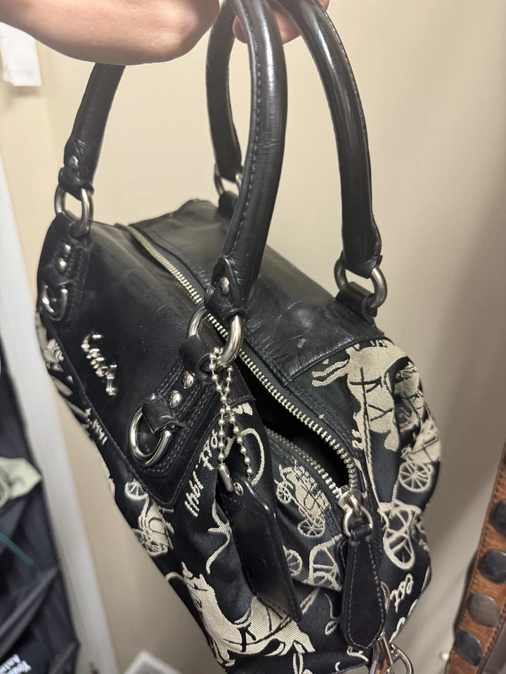 Bolso de Mano Coach F15540 Ashley Carriage Estampado Bolso Negro | De Colección | Aniversario Foto 4 de 4