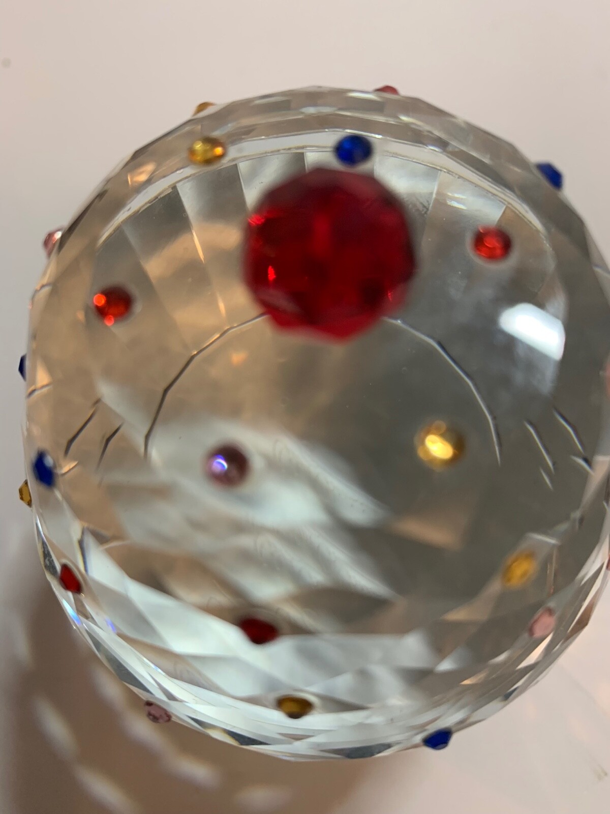 Oleg Cassini crystal cupcake paperweight sparkly crystal sprnkles with