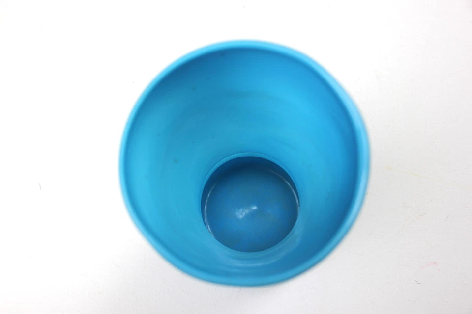 Vase ancien en opaline bleu turquoise. - Photo 4/4