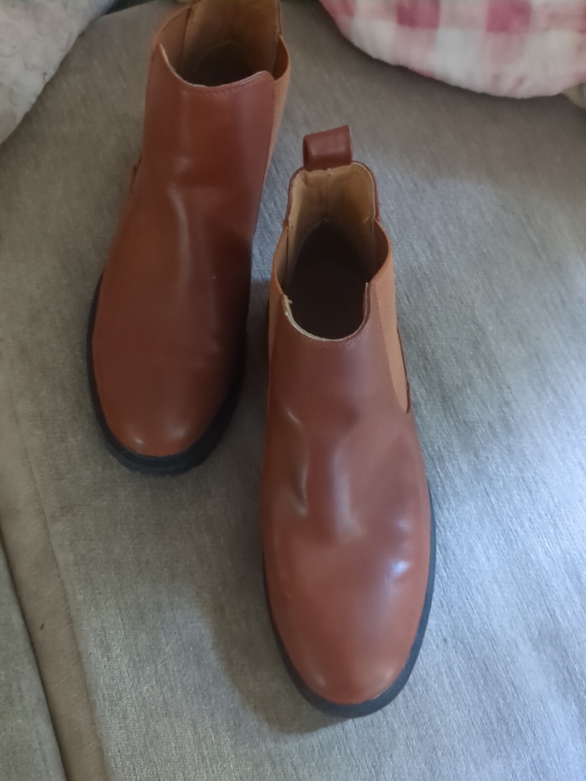 Dream Pairs Ankle Slip On  Boots, Work, Hiking Or Daily Wear Boot Women's Sz 8.5