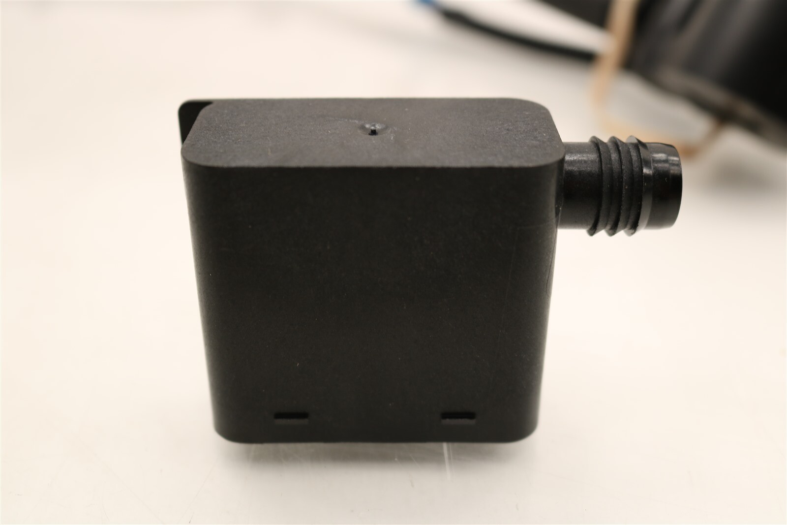 NEW ACDelco Vapor Canister Vent Solenoid 19258957 Chevy GMC Pickup SUV ...