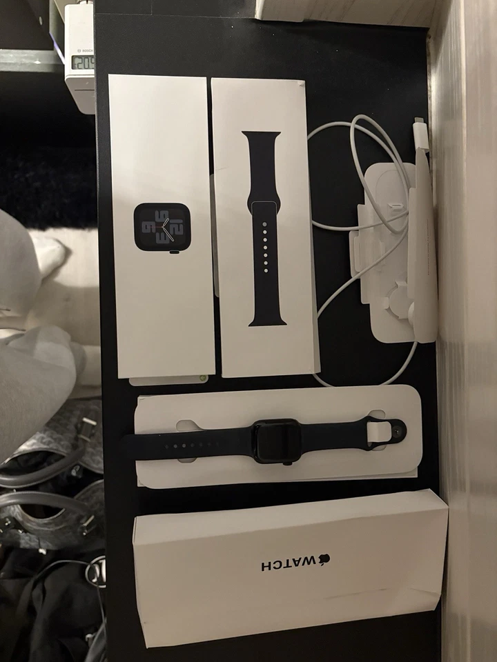 Apple Watch Series 9 · 40 mm · Aluminium · GPS, Foto 3 von 5