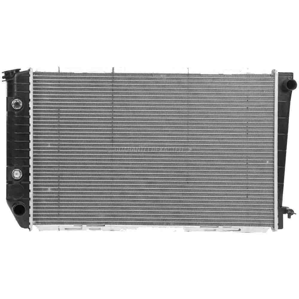 Radiator For Ford Crown Victoria Lincoln Continental Mark VI Town Mercury