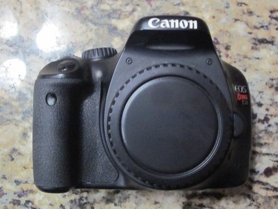 Canon Rebel t2i Camera - 